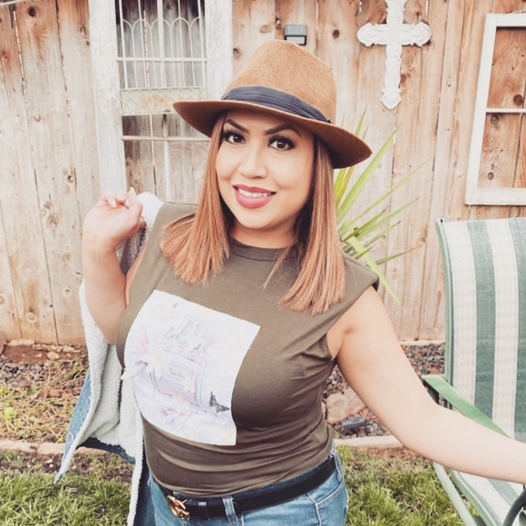 Meet your Posher, Juli - Picture 1 of 1